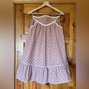 Vintage Gunne Sax skirt in pink floral with lace accents size 11